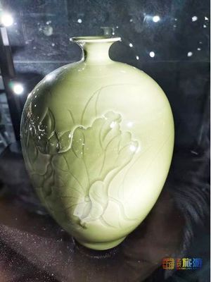 秘色貢瓷作品展在京開幕 浙江慈溪與北京工美聯合推廣“秘色瓷都”